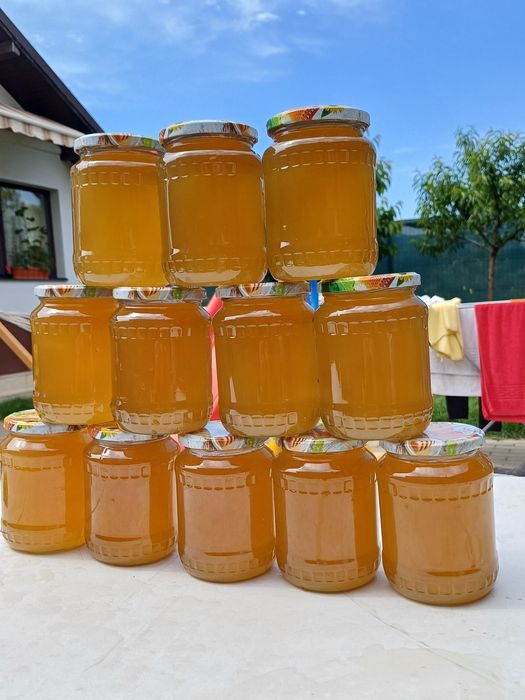 Miere de albine din stupina proprie