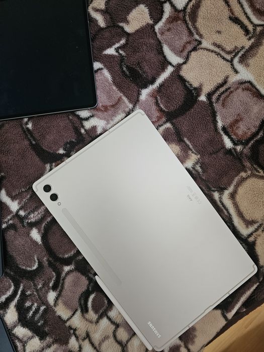 Samsung tab s9 ultra 512 GB + book cover