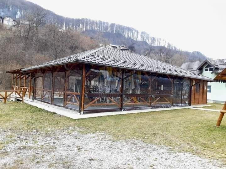 Folie PVC pentru inchis terase/foisoare/balcoane