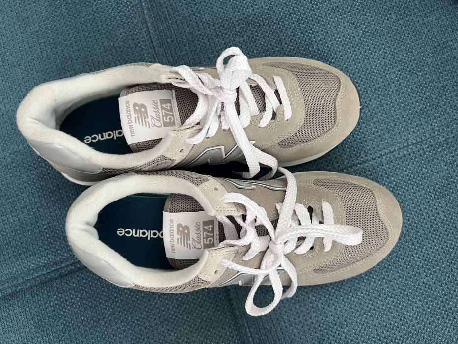 Дамски маратонки  NEW BALANCE.100%оригинал.Кутия,всичко от до.Жестоки