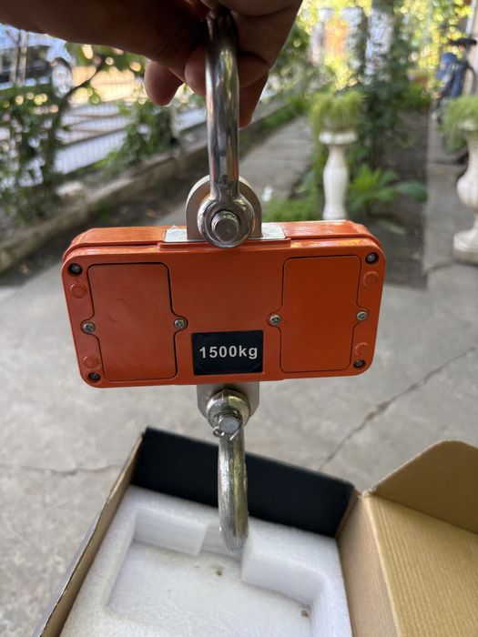 Cantar electronic pentru macara 1500 kg cu telecomanda