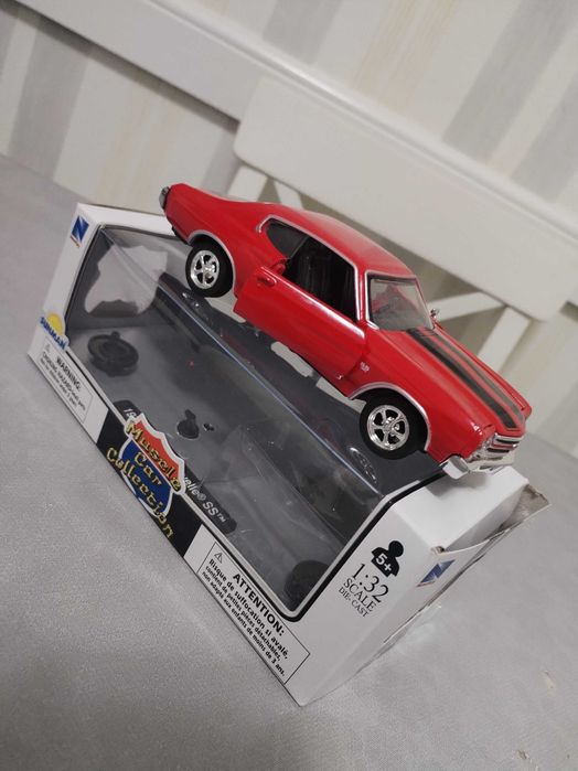 Vand 2 masinute metalice la scara1:32