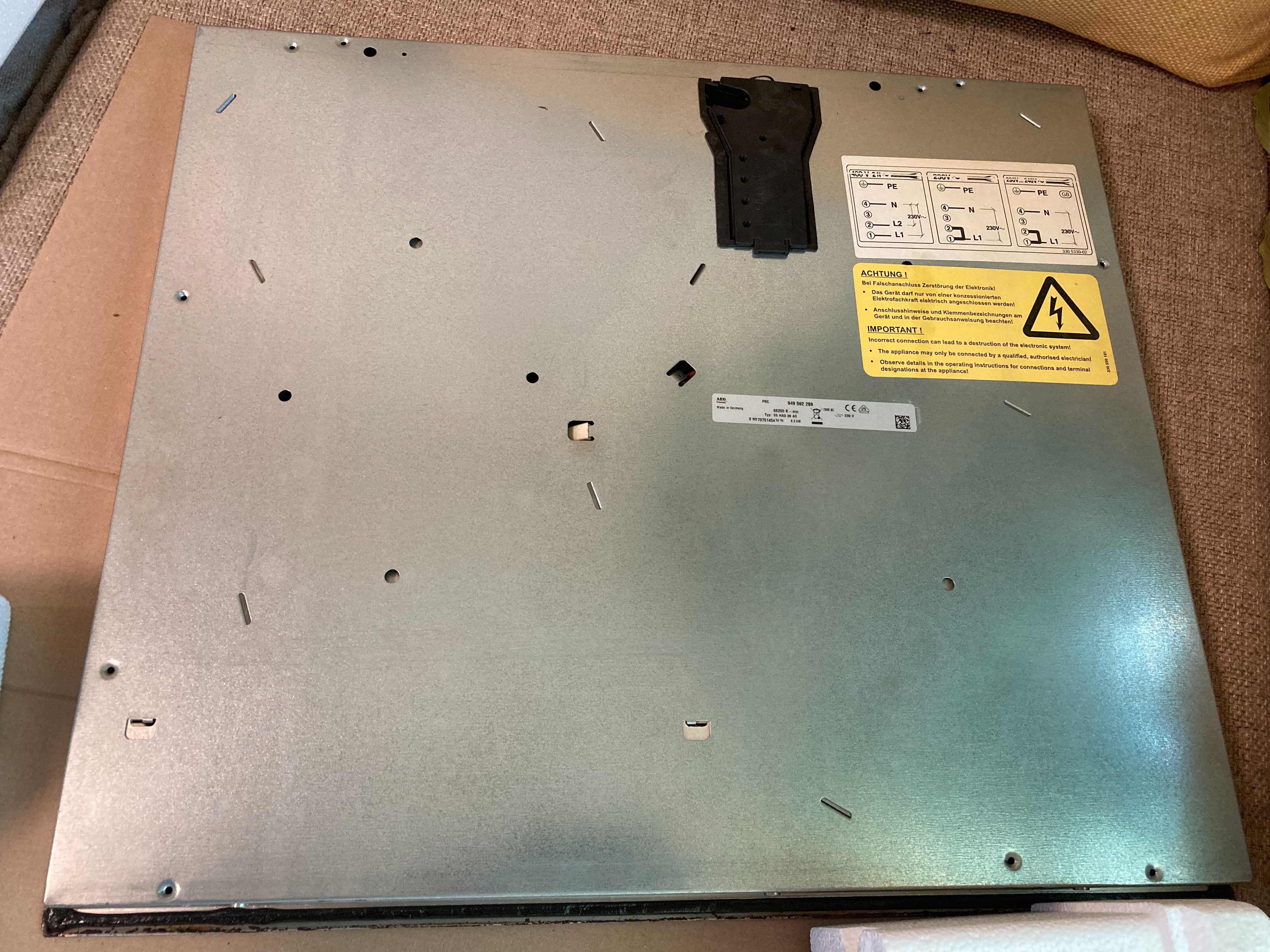 Плот за вграждане AEG 66200 K-MN - 4 зони