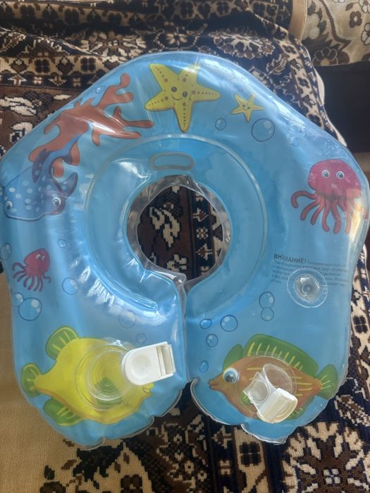 Круг на шею для купания малышам