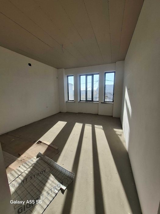 Продаётся дом в Яшнабадском районе ( Олмос).