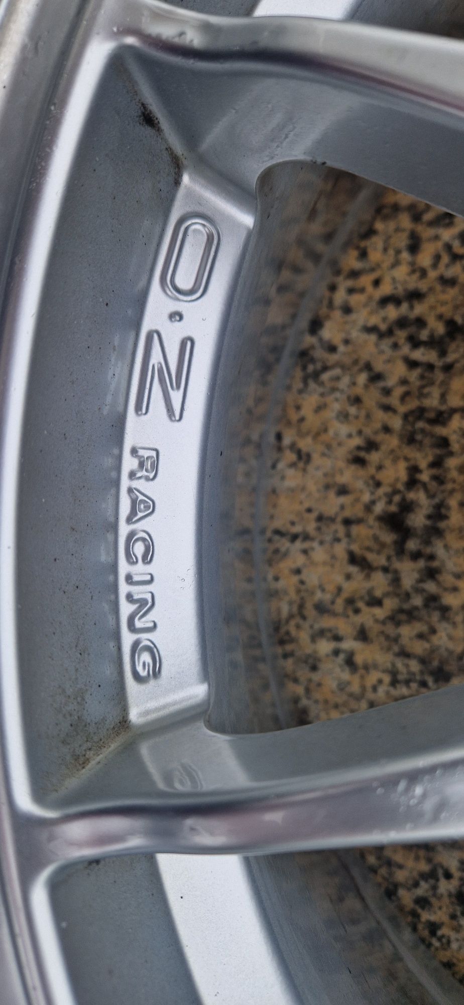Джанти OZ Superleggera 18"