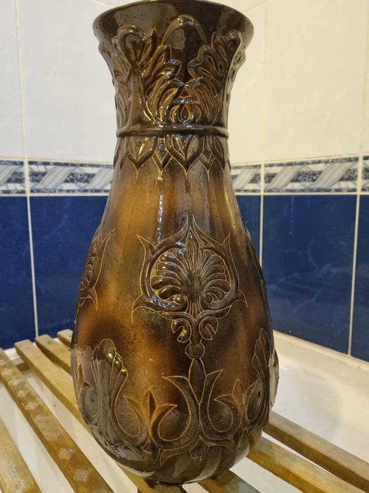 Прекрасная ваза в ваш интерьер