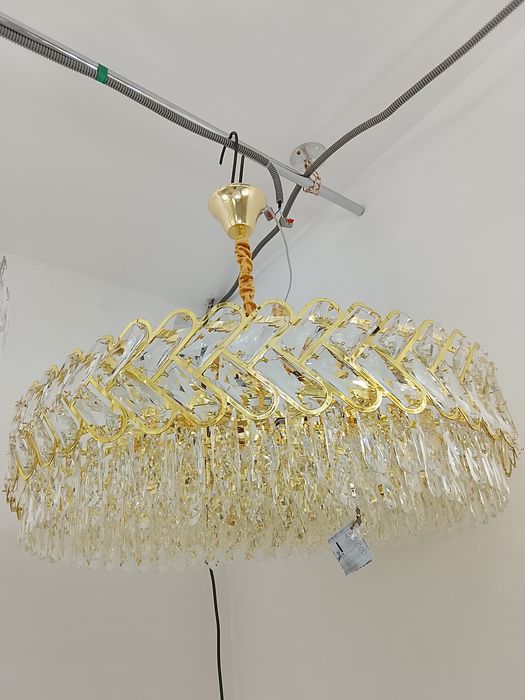 Большое люстра для дома