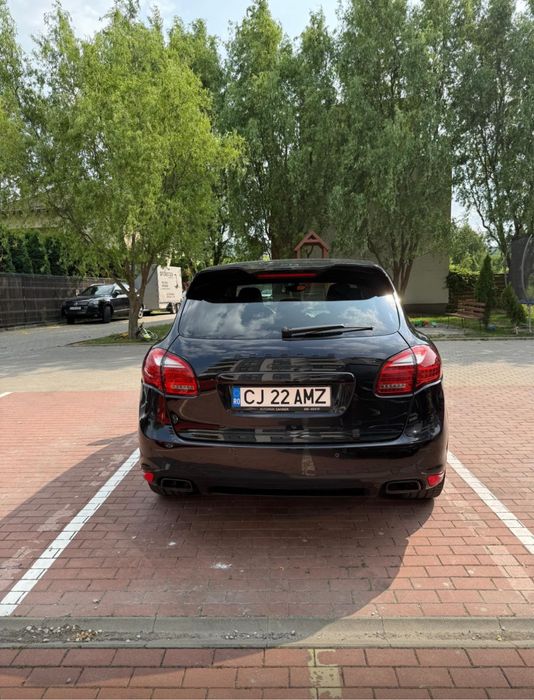 Porsche Cayenne 3.0d  15.700 eur (13.000  eur + 21%TVA deductibil