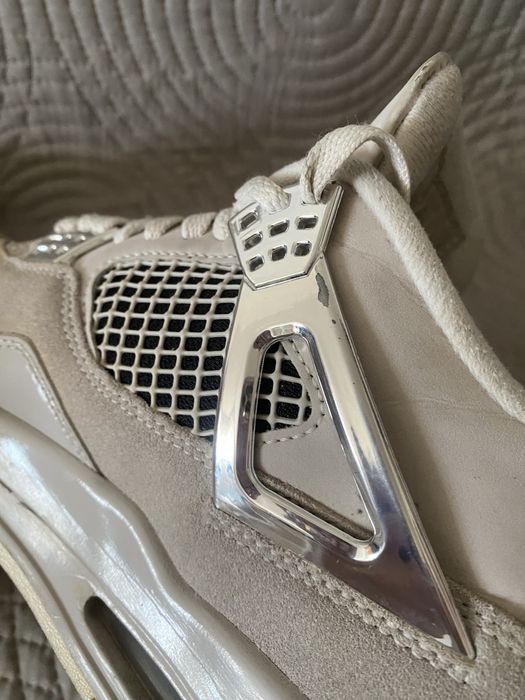 jordan 4 frozen moments
