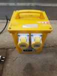 Transformator 220 volti  la 110 v putere 3 Kwa traf scule anglia