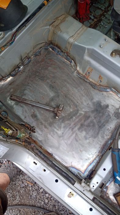 Продам днище на авто