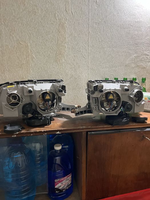 Оригинални фарове Ксенон в202 w202