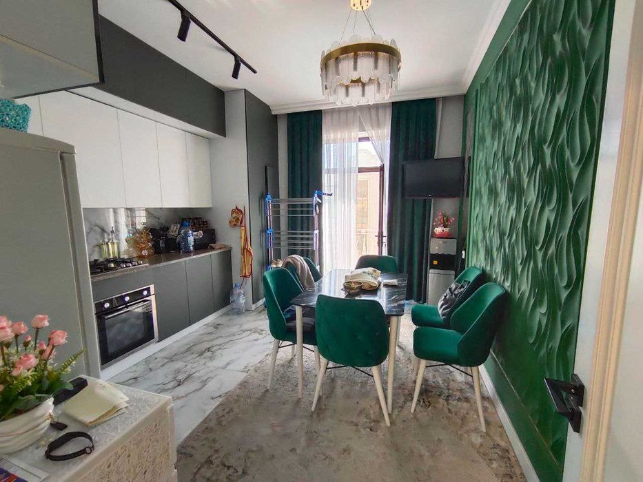 Продаётся квартира в новостройке 2/8/8 с ремонтом Площадь 71м2"