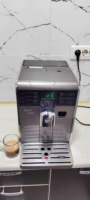 Espressor Automat Saeco Moltio HD8869 Aparat cu Cafea Boabe