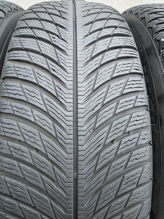 Vând patru anvelope de iarna michelin pilot alpin  235 60 18 dot 2723
