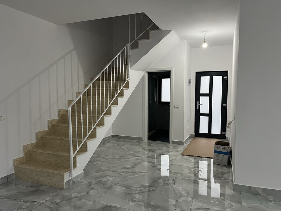 Vila tip duplex la cheie