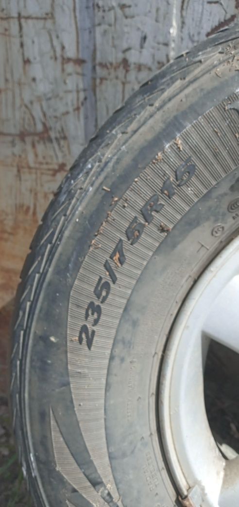 Продам запаску р15