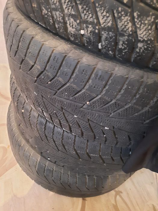 Покрышка R16/205/65