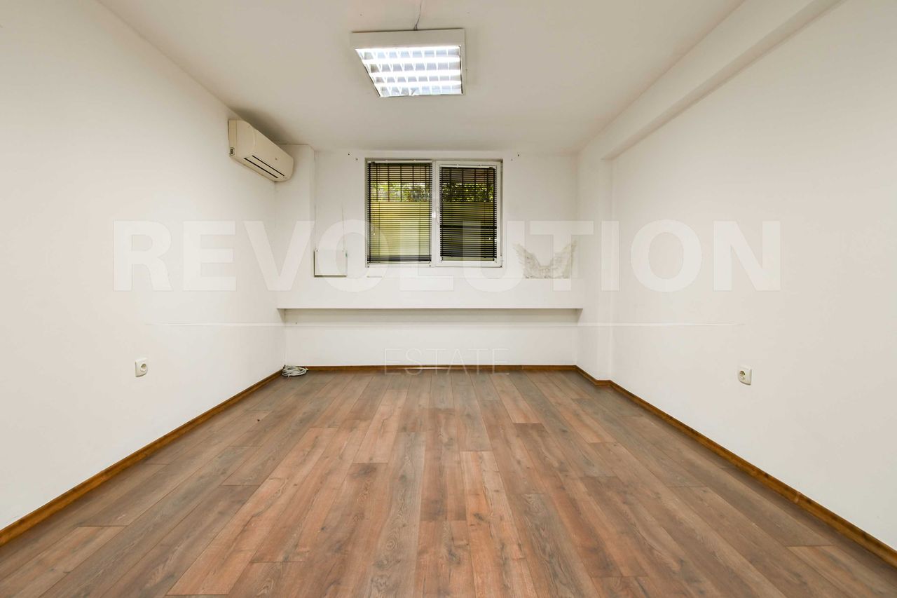 Продава се Офис в София, Изток - 70 кв.м за 2786 €/кв.м - Снимка #2