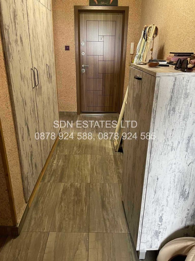 Продава се Тристаен апартамент в Казанлък - 90 кв.м за 1122 €/кв.м - Снимка #6