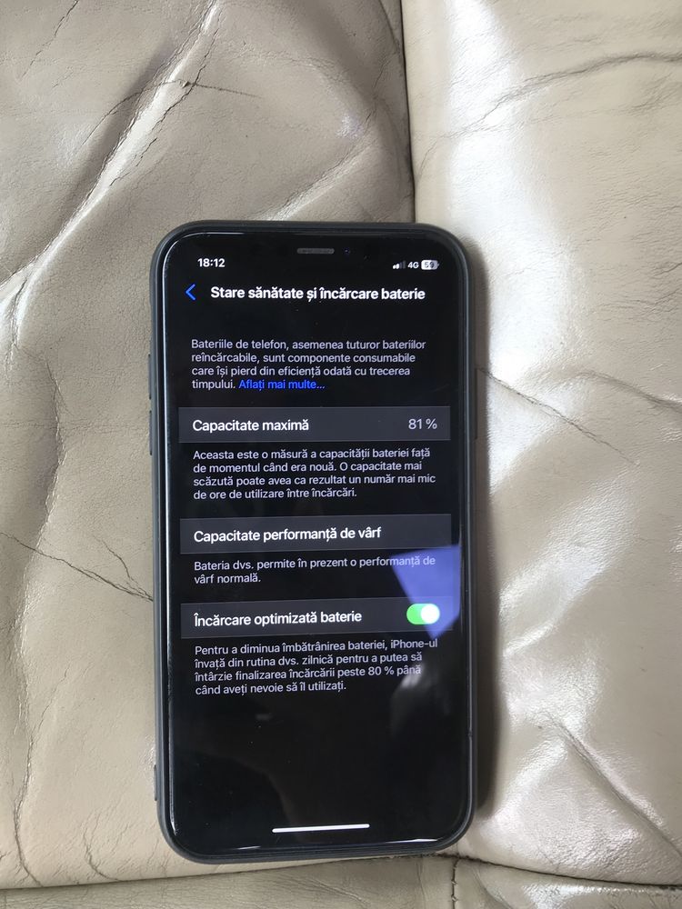 Vând   iPhone xr.   liber   de   rețea