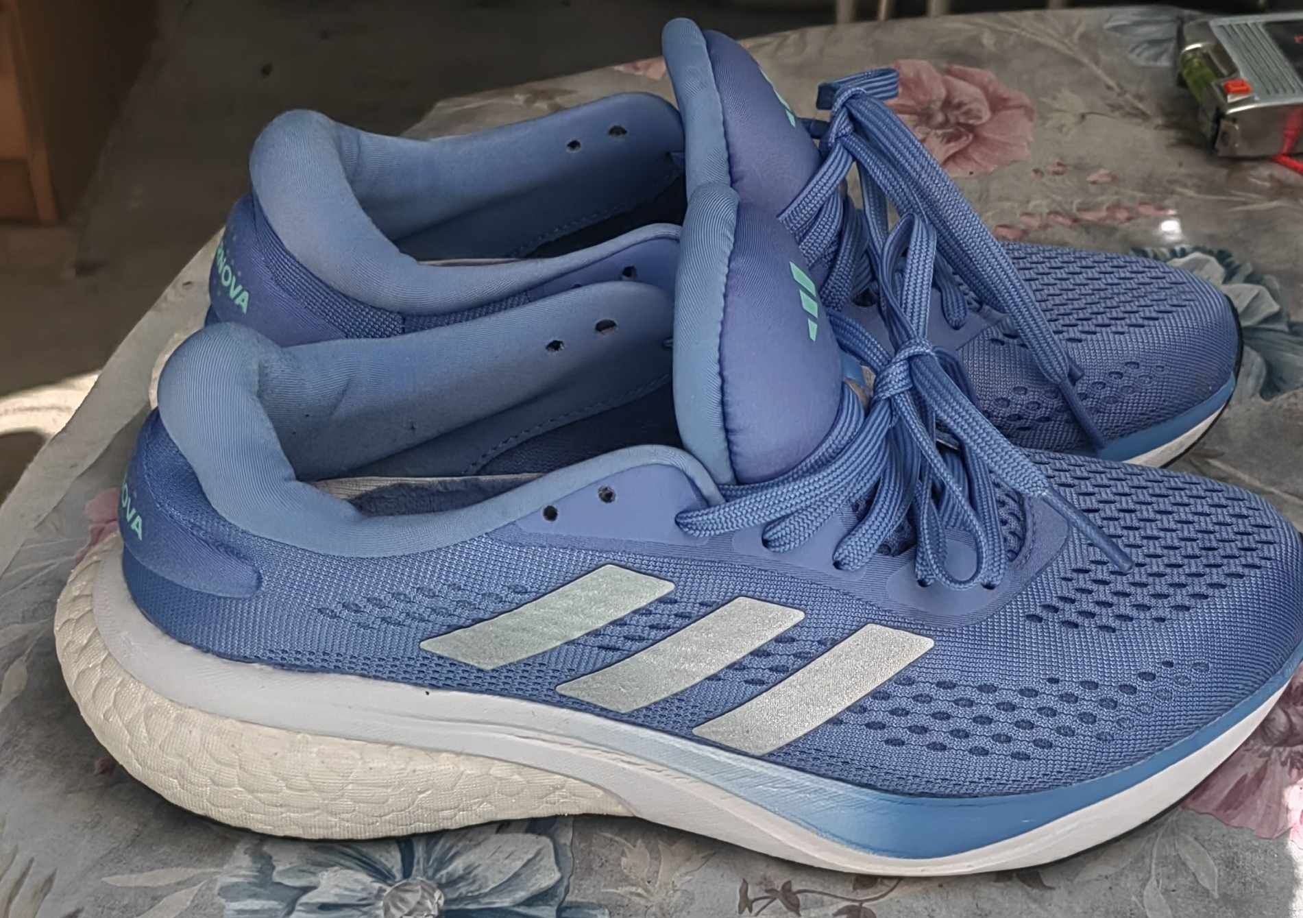 Лот  Adidas  и Daris дамски маркови маратонки.