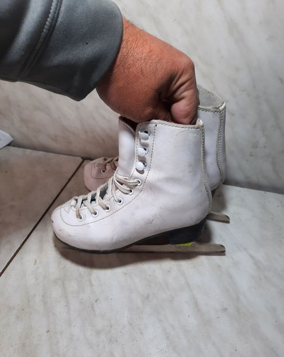 Patine gheata patinaj artistic American 168 marime 29 (19 cm)