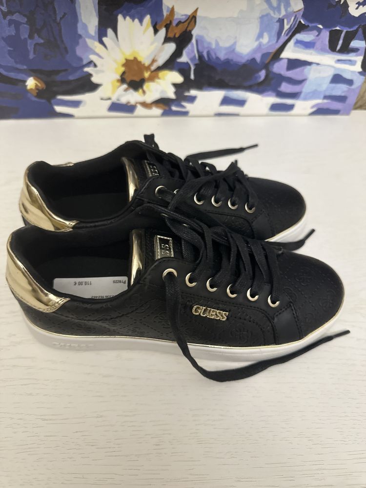 Кроссовки пр-во Италия GUESS , р 38