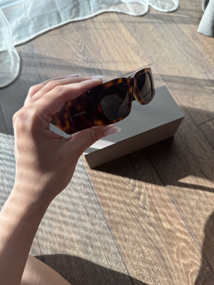 Слънчеви очила Saint Laurent