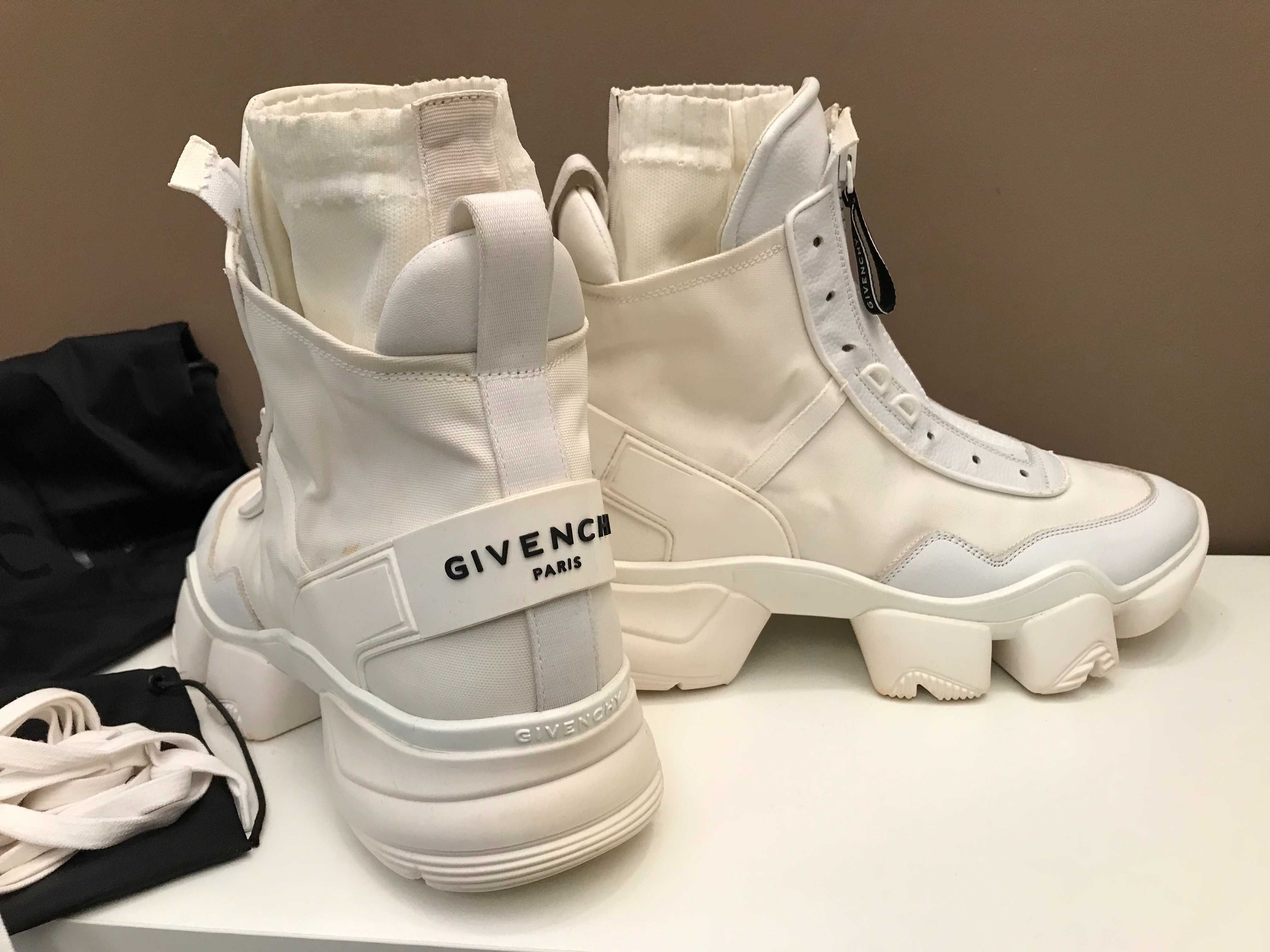 Givenchy ghete 41-42 autentice, full box, retail 880 euro