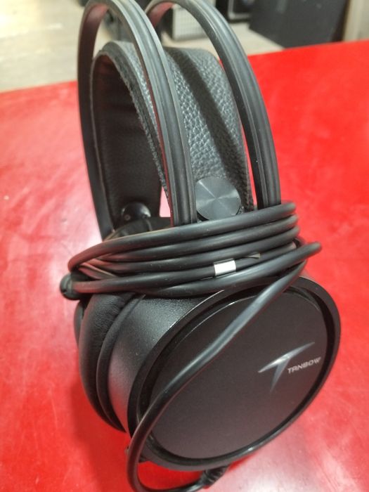 Tanbow naushniklar sotiladi