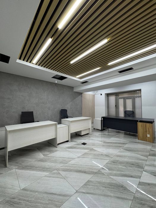 Нежилое помещение на Ц-4 215квм под новостройкой