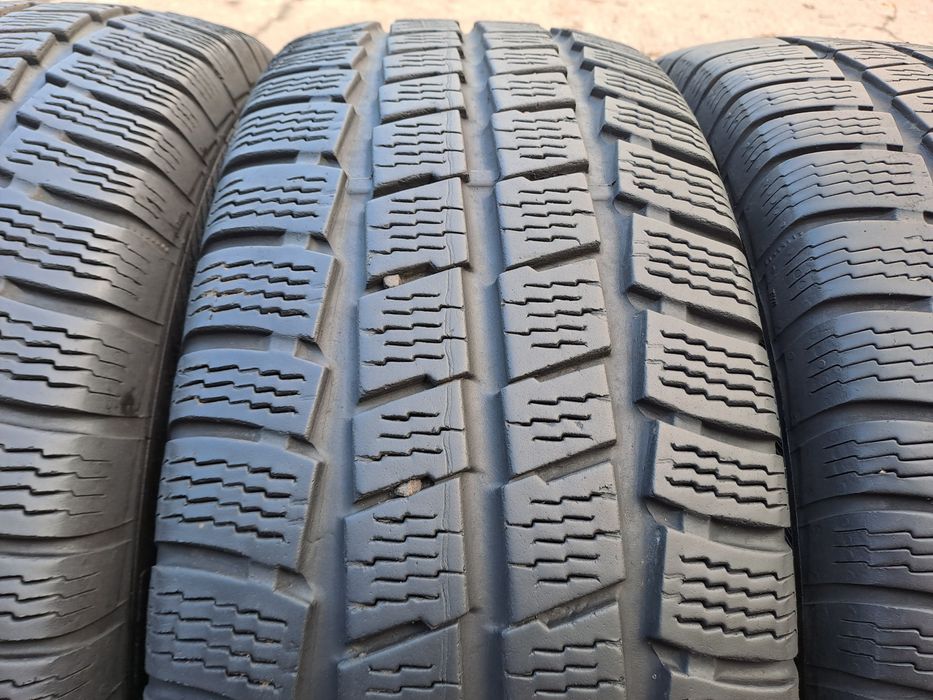 4бр. 2023г. 235/65/16 C Platin: Бусови гуми