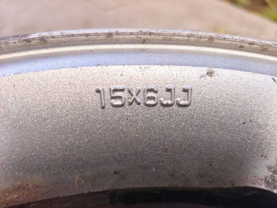 Jante R15, 5x114.3 originale Mazda si alte marci auto, lista e mai jos