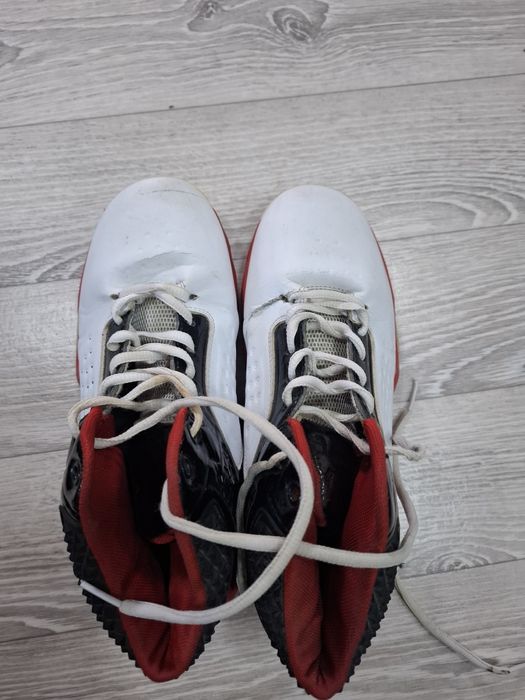 Отдам бесплатно кроссовки баскетбольные