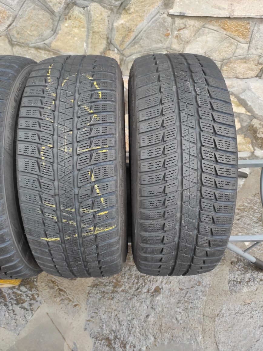 215/45/18 Falken