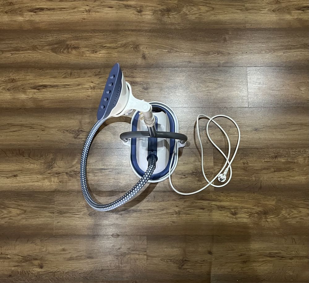 Отпариватель Philips GC552