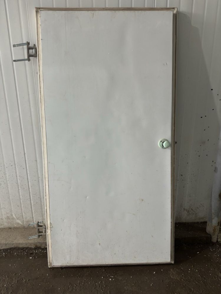 Двери для холодильника, холодильной камеры