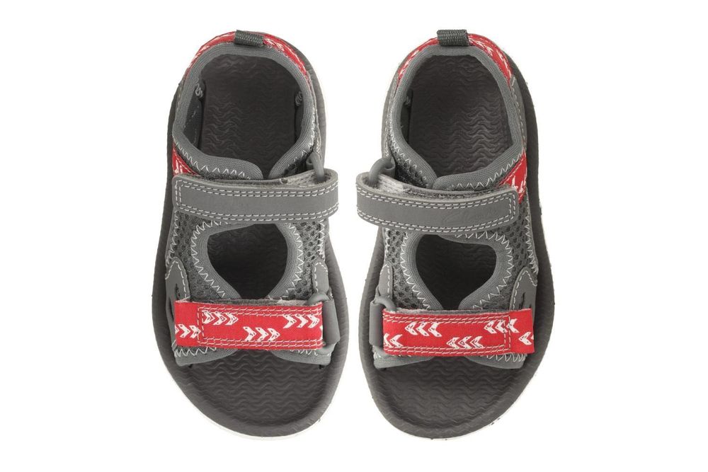 Нови обувки Clarks 21 размер