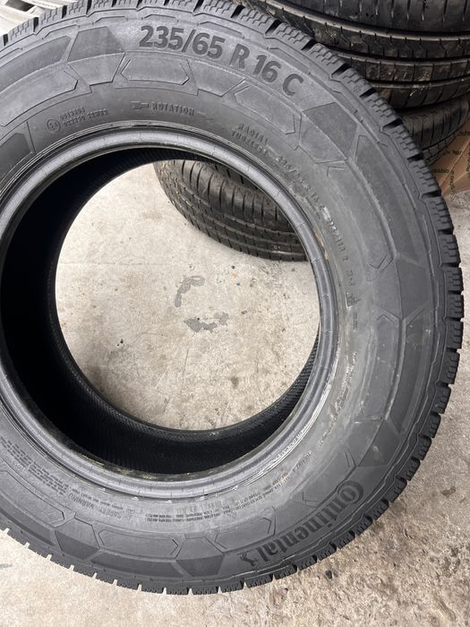 2 anvelope iarna 235/65/16 C , Continental , DOT 2022 !