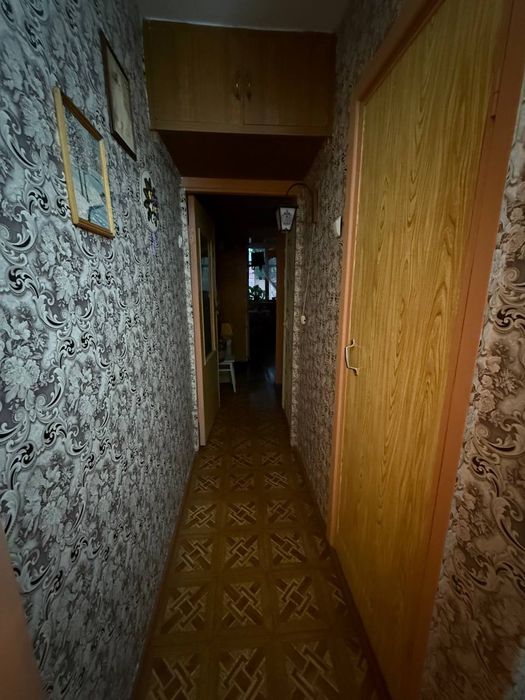 3/3/4 ттз 1 кирпич 2»6 балкон частично мебель, ипотеки нет , 72000