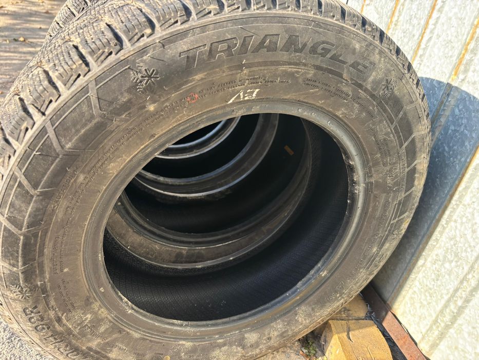 Зимние шины Triangle 185/70 R14
