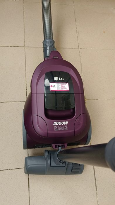 Пылесос LG 2000W