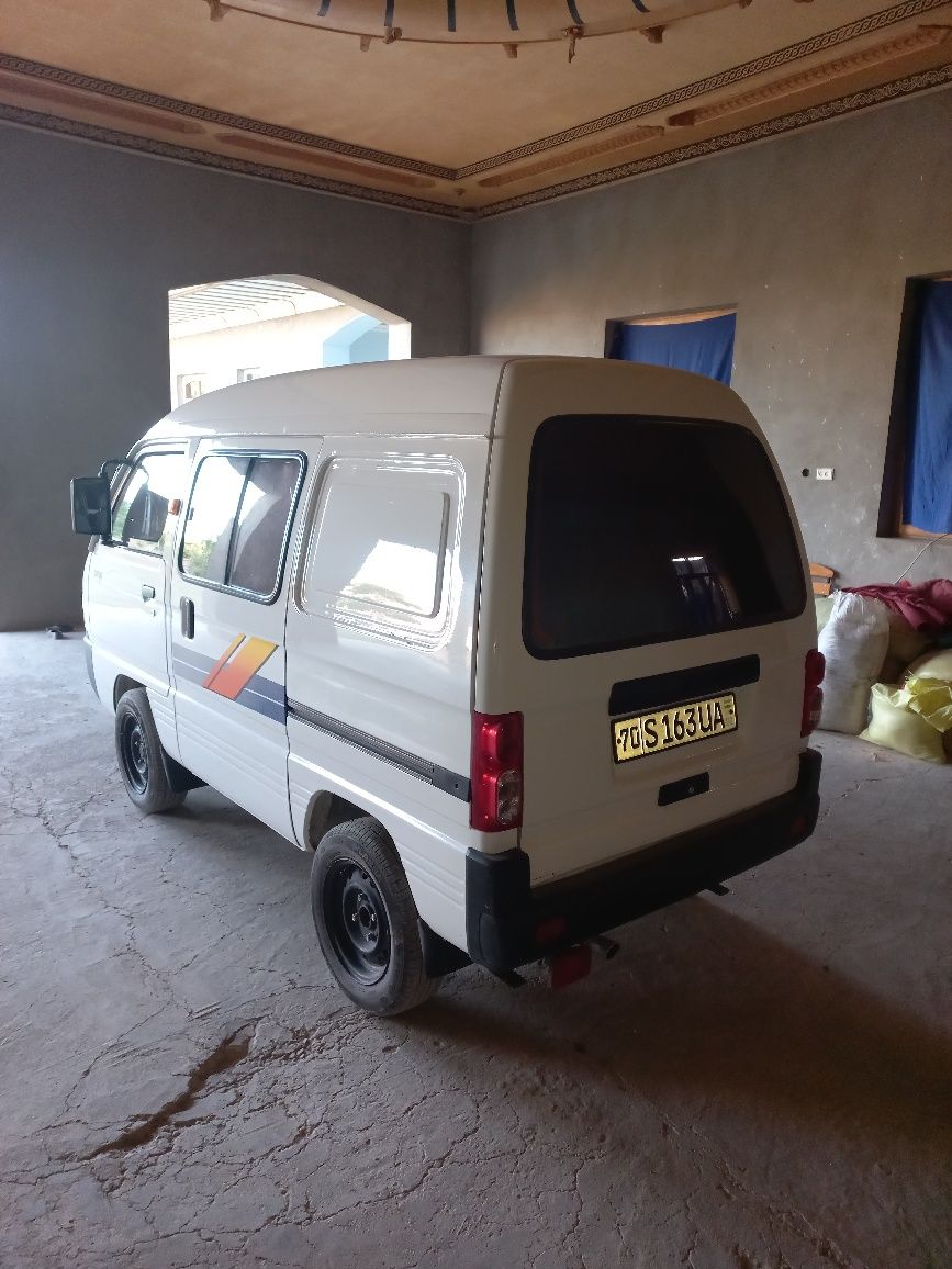 Chevrolet damas van