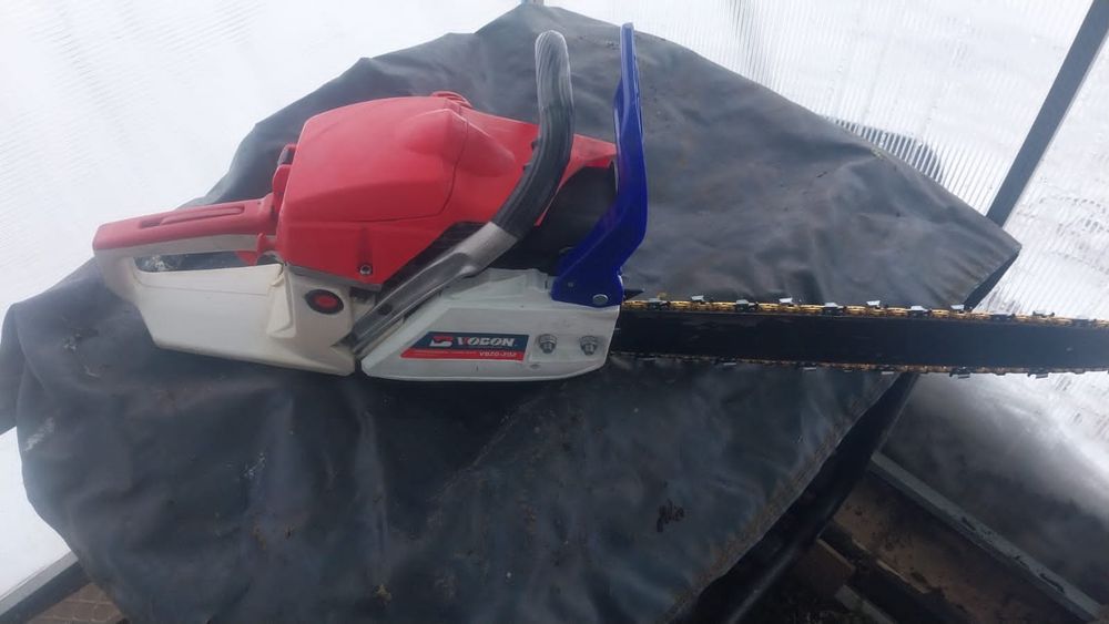 Продам бензопилу