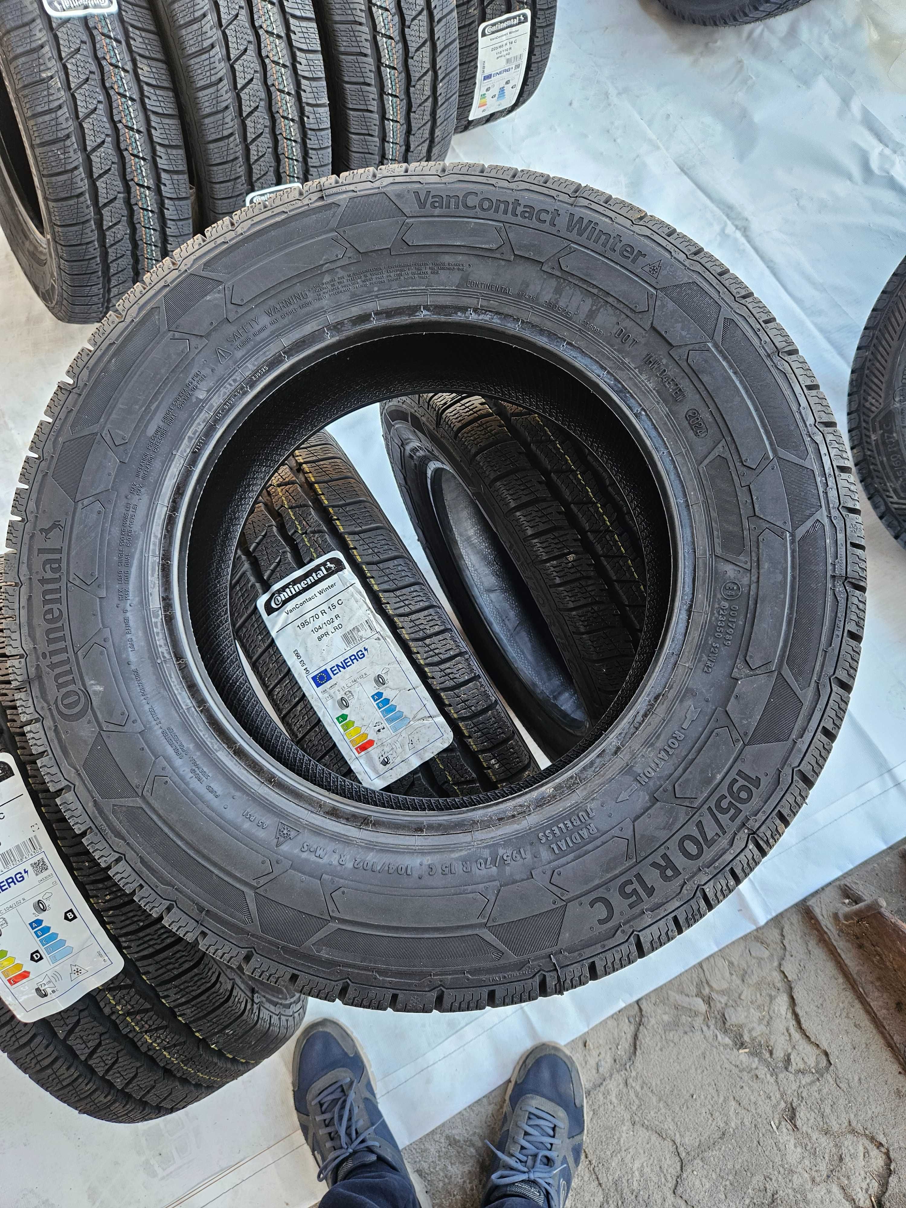 2 Нови бусови гуми 195/70 R15C Continental VanWinter 104/102R DOT2024