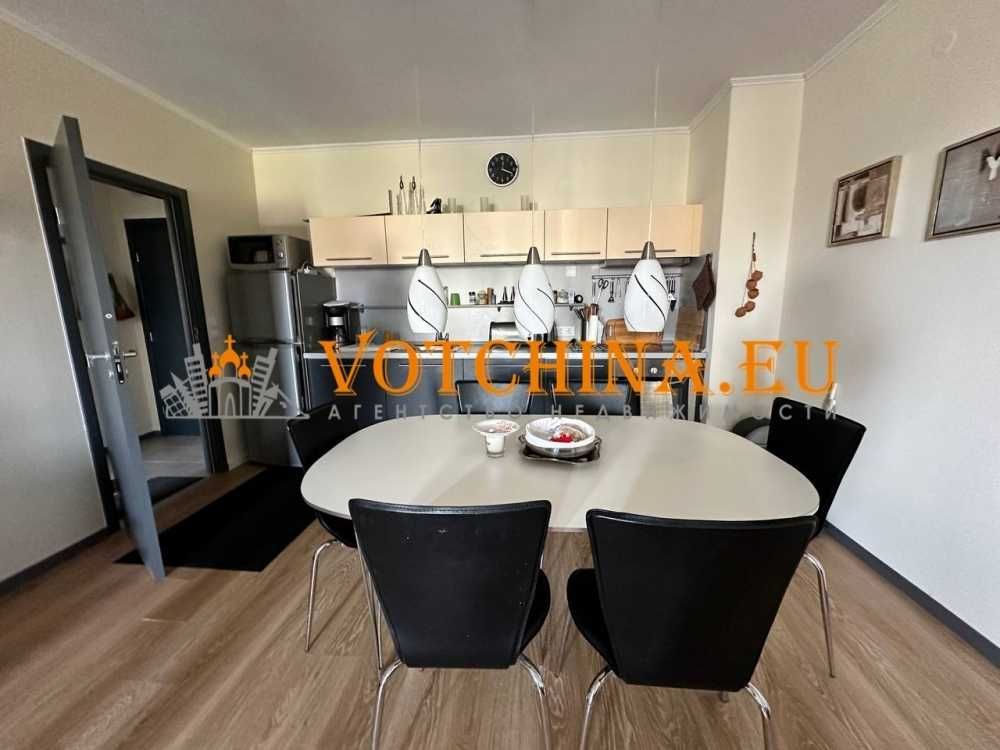 Продава се Тристаен апартамент в Бяла - 107 кв.м за 934 €/кв.м - Снимка #2