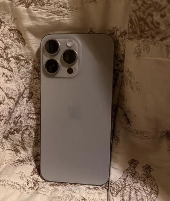 Продаётся Iphone 15 pro max 256gb