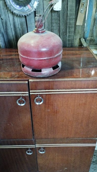 Продам газовый баллон 5л.
